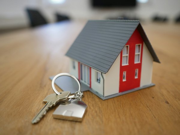 What detailed financial planning steps should UK homeowners consider before downsizing?